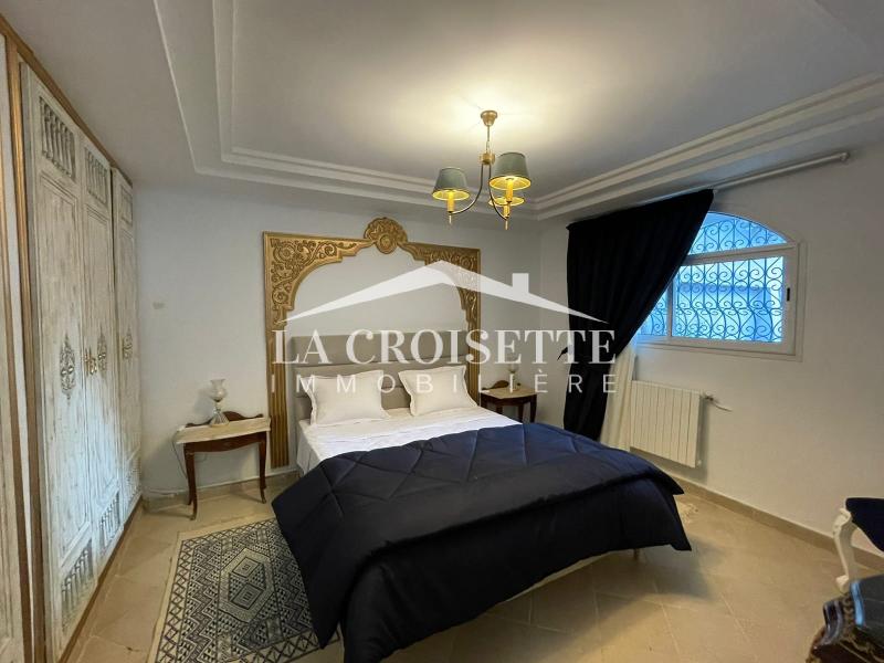 Villa meublée S+3 vue sur mer avec piscine à La Marsa